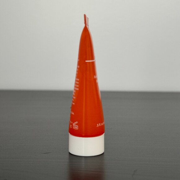 Two (2) Origins GinZing Refreshing Scrub Cleansers - Picture 7 of 15